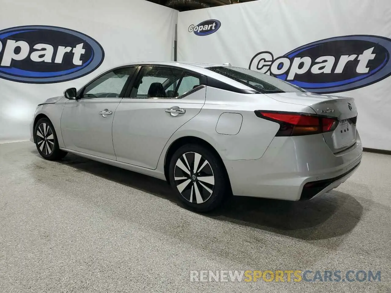 2 Photograph of a damaged car 1N4BL4DV2MN362410 NISSAN ALTIMA 2021