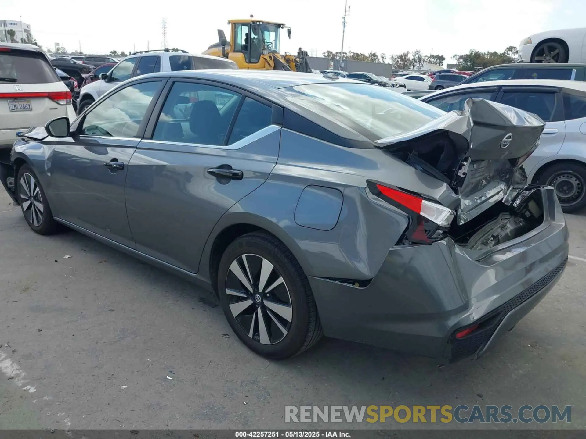 3 Photograph of a damaged car 1N4BL4DV2MN364089 NISSAN ALTIMA 2021