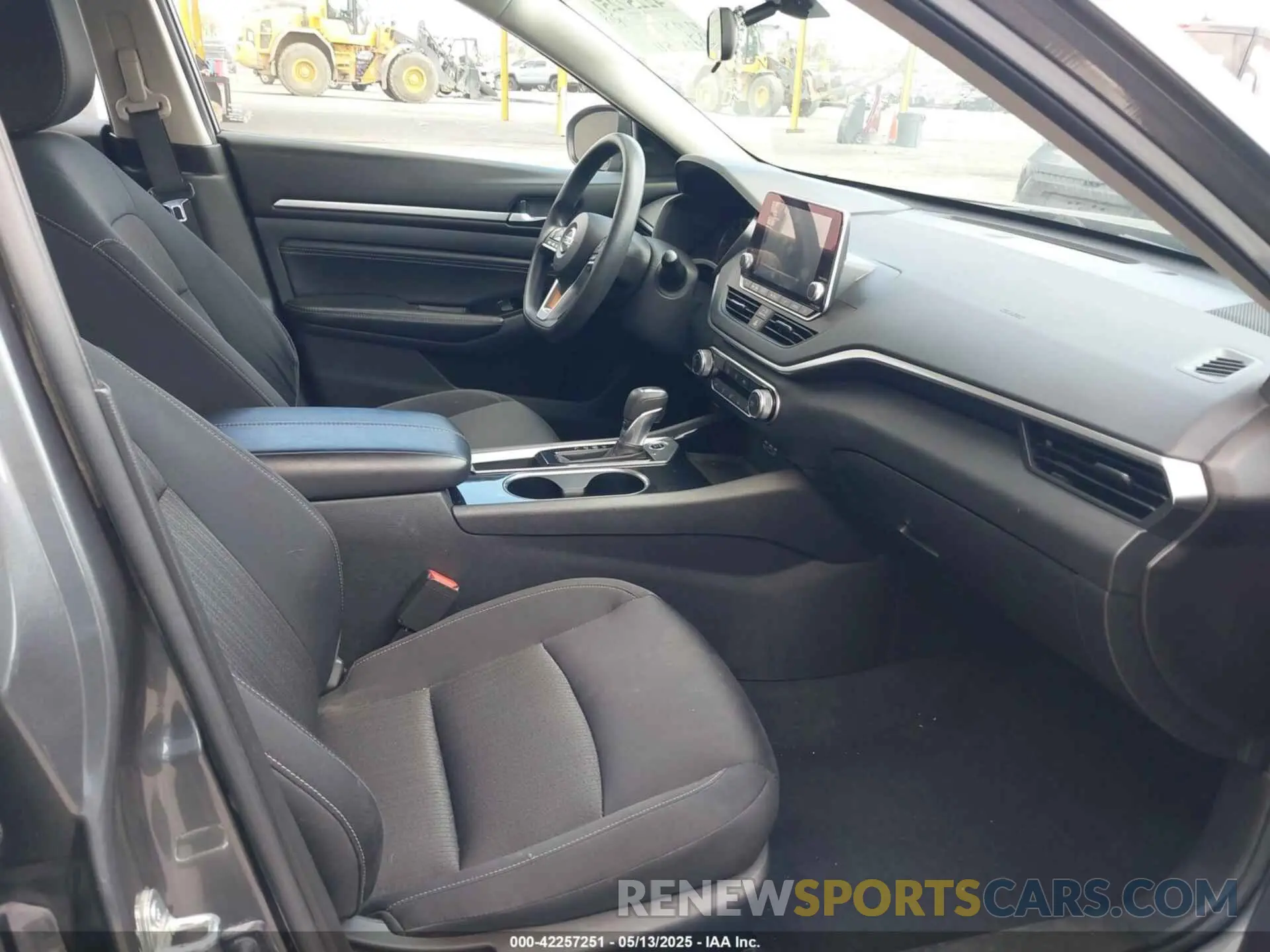 5 Photograph of a damaged car 1N4BL4DV2MN364089 NISSAN ALTIMA 2021