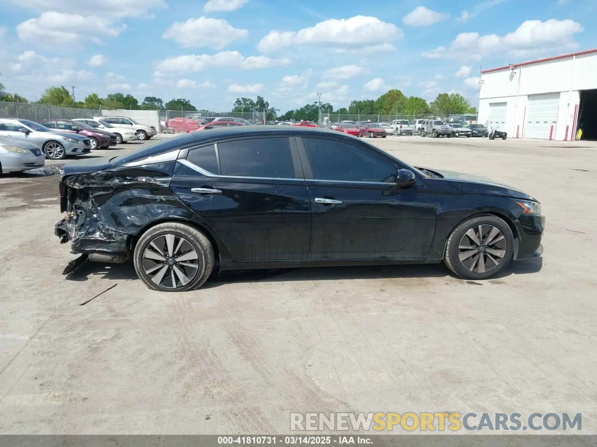 13 Photograph of a damaged car 1N4BL4DV2MN365405 NISSAN ALTIMA 2021