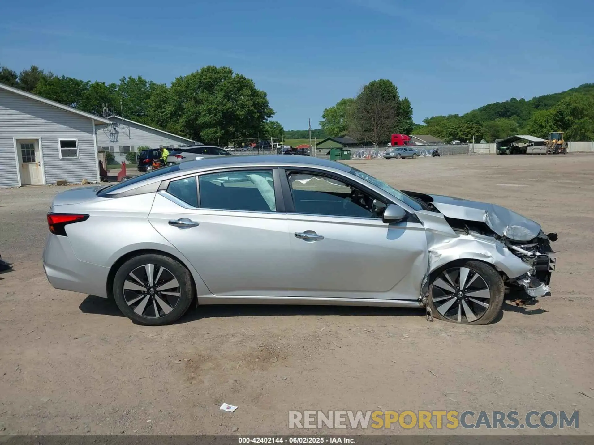 14 Photograph of a damaged car 1N4BL4DV3MN303348 NISSAN ALTIMA 2021