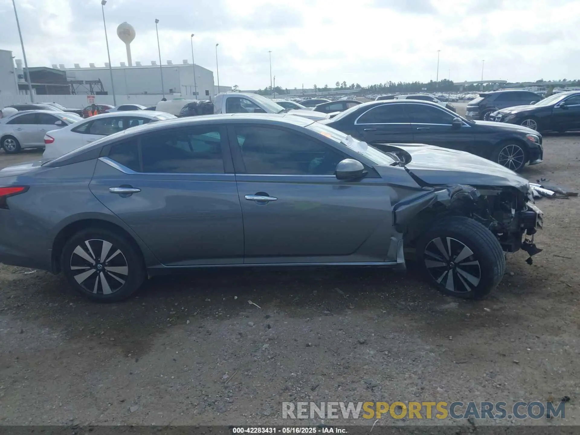 14 Photograph of a damaged car 1N4BL4DV3MN304659 NISSAN ALTIMA 2021