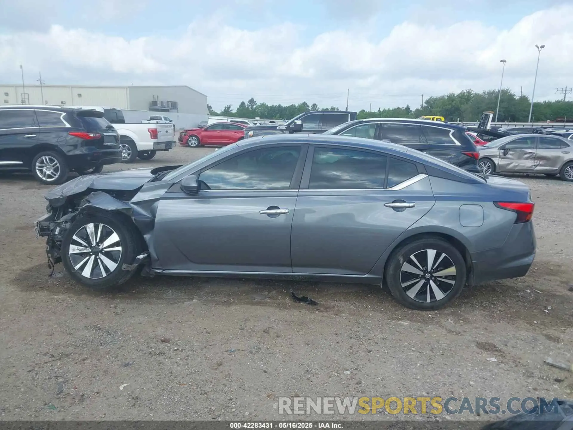 15 Photograph of a damaged car 1N4BL4DV3MN304659 NISSAN ALTIMA 2021