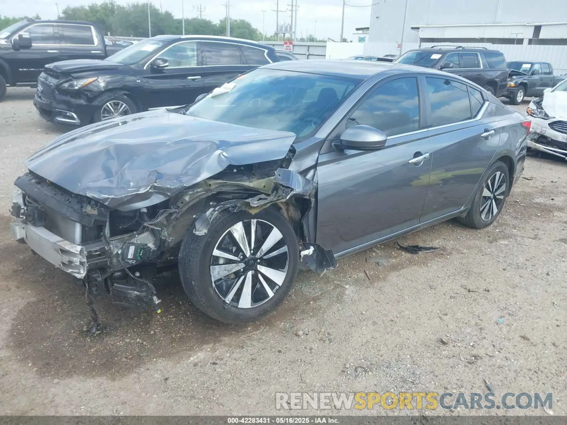 2 Photograph of a damaged car 1N4BL4DV3MN304659 NISSAN ALTIMA 2021