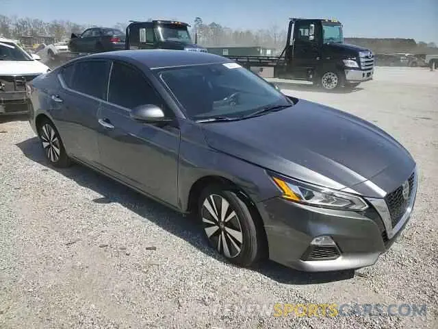 11 Photograph of a damaged car 1N4BL4DV3MN339413 NISSAN ALTIMA 2021