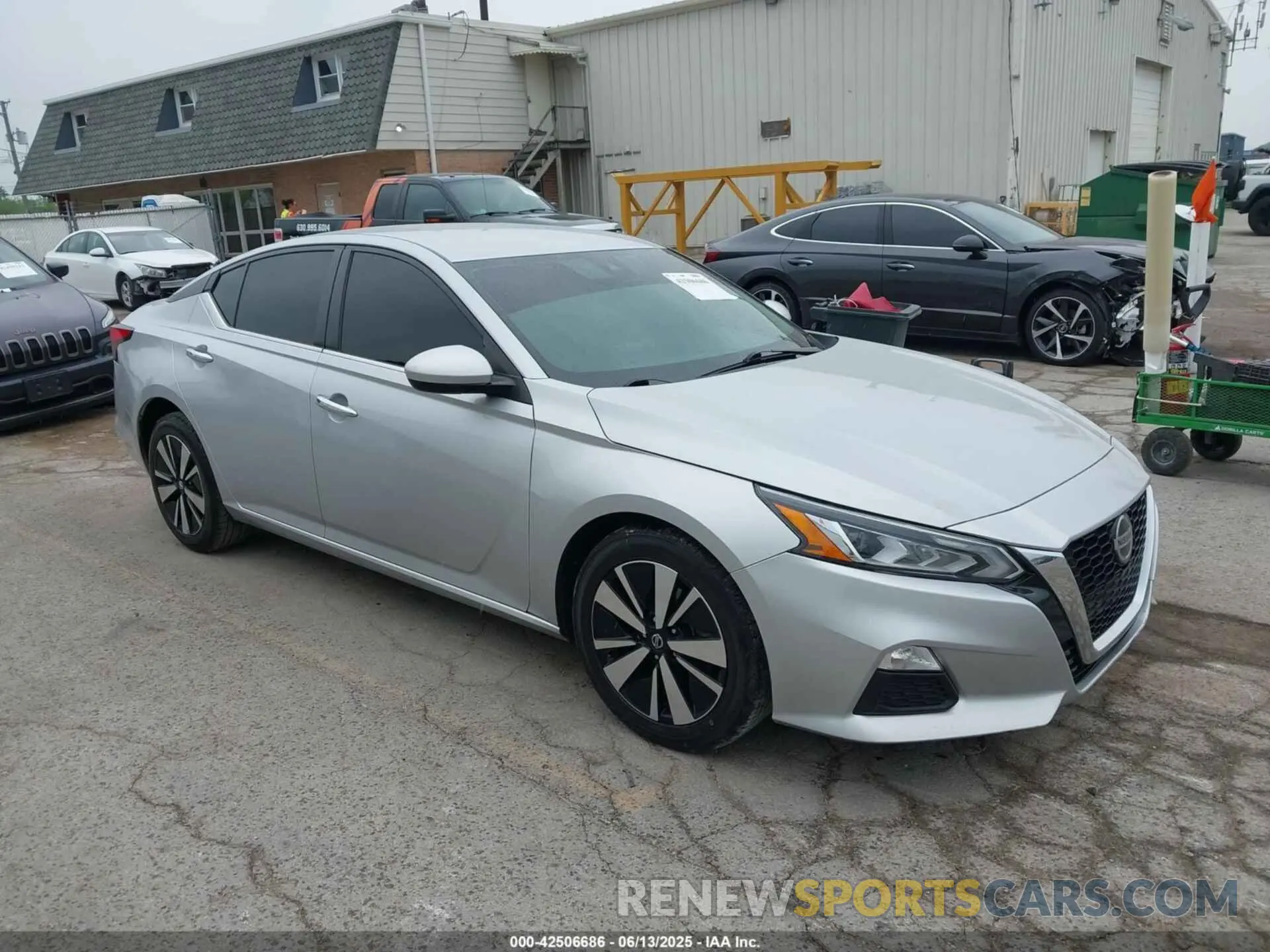 1 Photograph of a damaged car 1N4BL4DV3MN350279 NISSAN ALTIMA 2021
