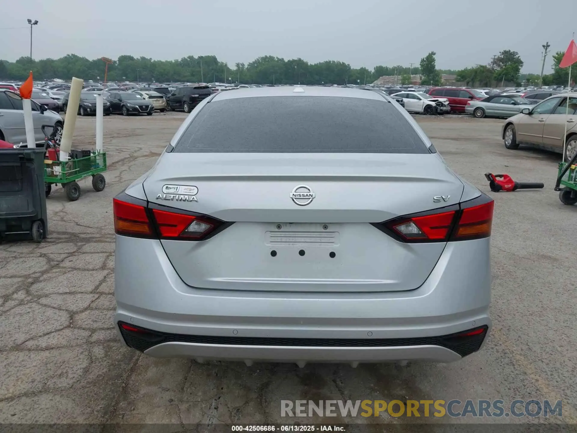 16 Photograph of a damaged car 1N4BL4DV3MN350279 NISSAN ALTIMA 2021