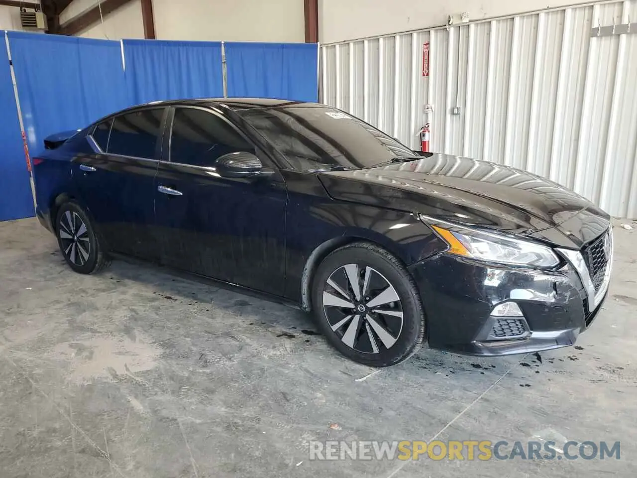 4 Photograph of a damaged car 1N4BL4DV3MN379863 NISSAN ALTIMA 2021