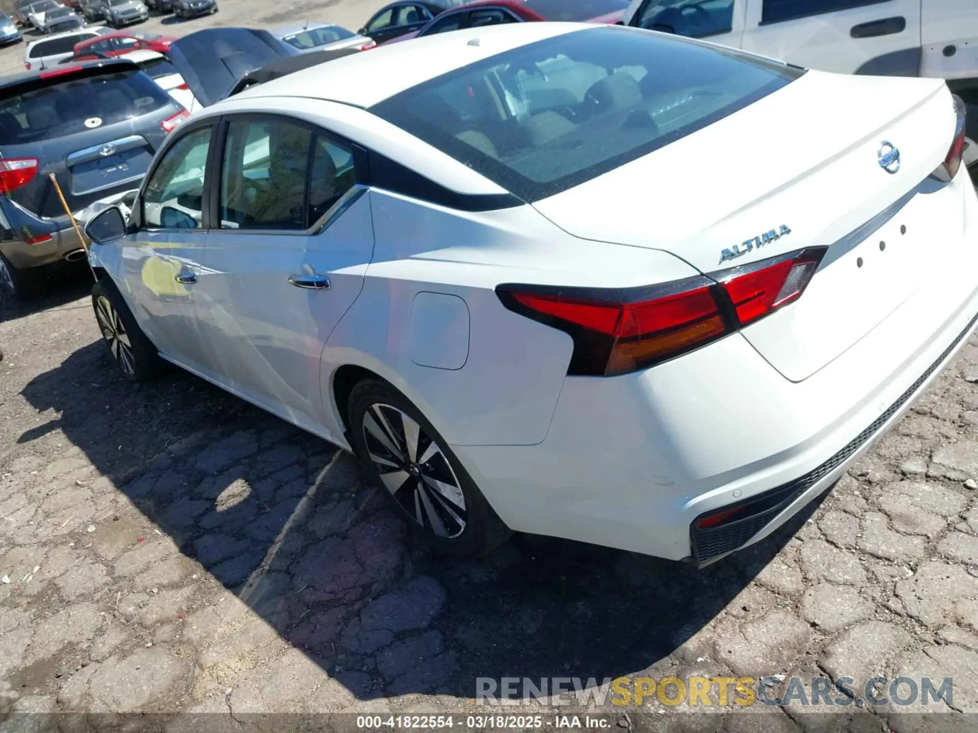 3 Photograph of a damaged car 1N4BL4DV3MN417057 NISSAN ALTIMA 2021