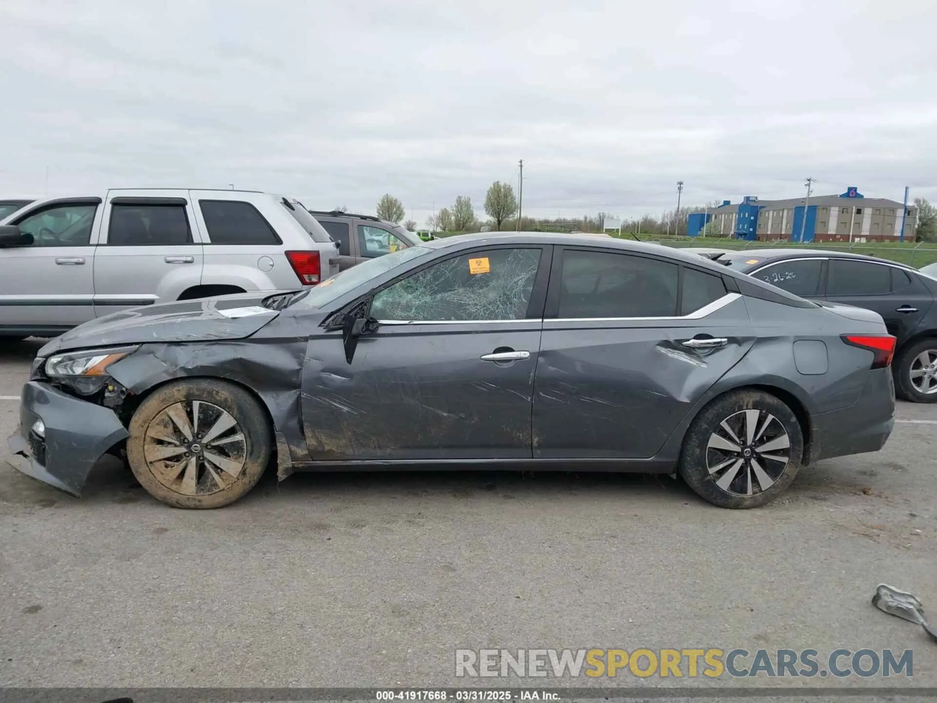 14 Photograph of a damaged car 1N4BL4DV4MN327450 NISSAN ALTIMA 2021