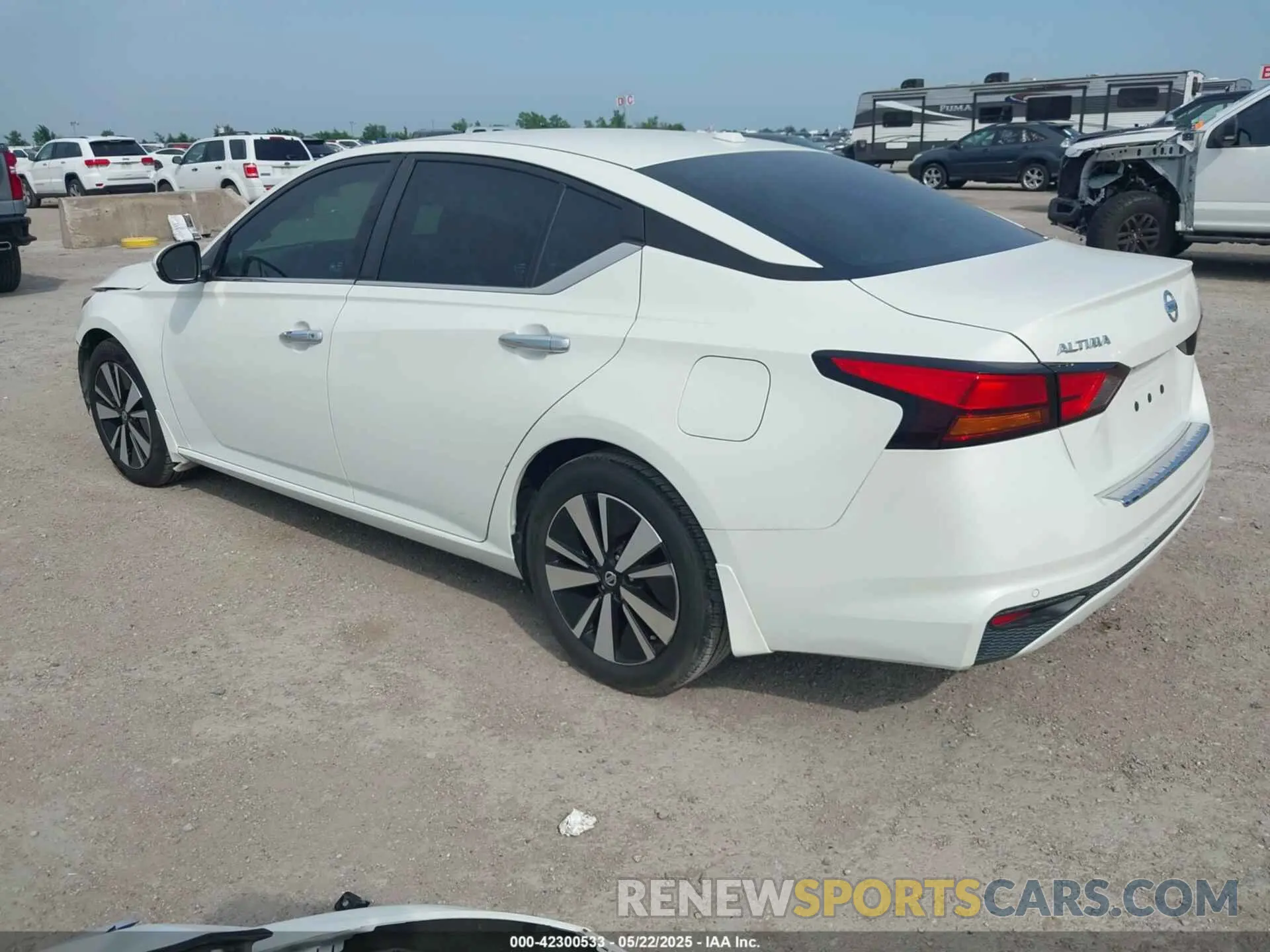 3 Photograph of a damaged car 1N4BL4DV4MN333359 NISSAN ALTIMA 2021