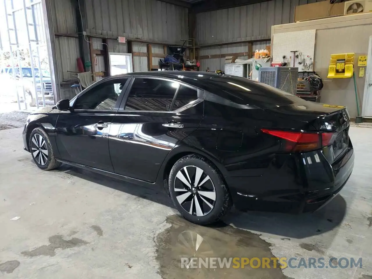2 Photograph of a damaged car 1N4BL4DV4MN338108 NISSAN ALTIMA 2021