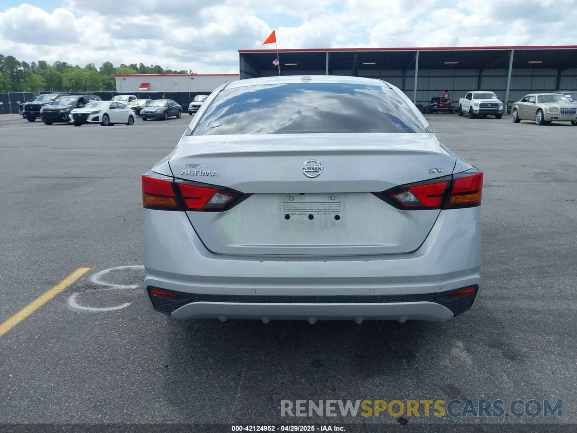 17 Photograph of a damaged car 1N4BL4DV4MN342076 NISSAN ALTIMA 2021