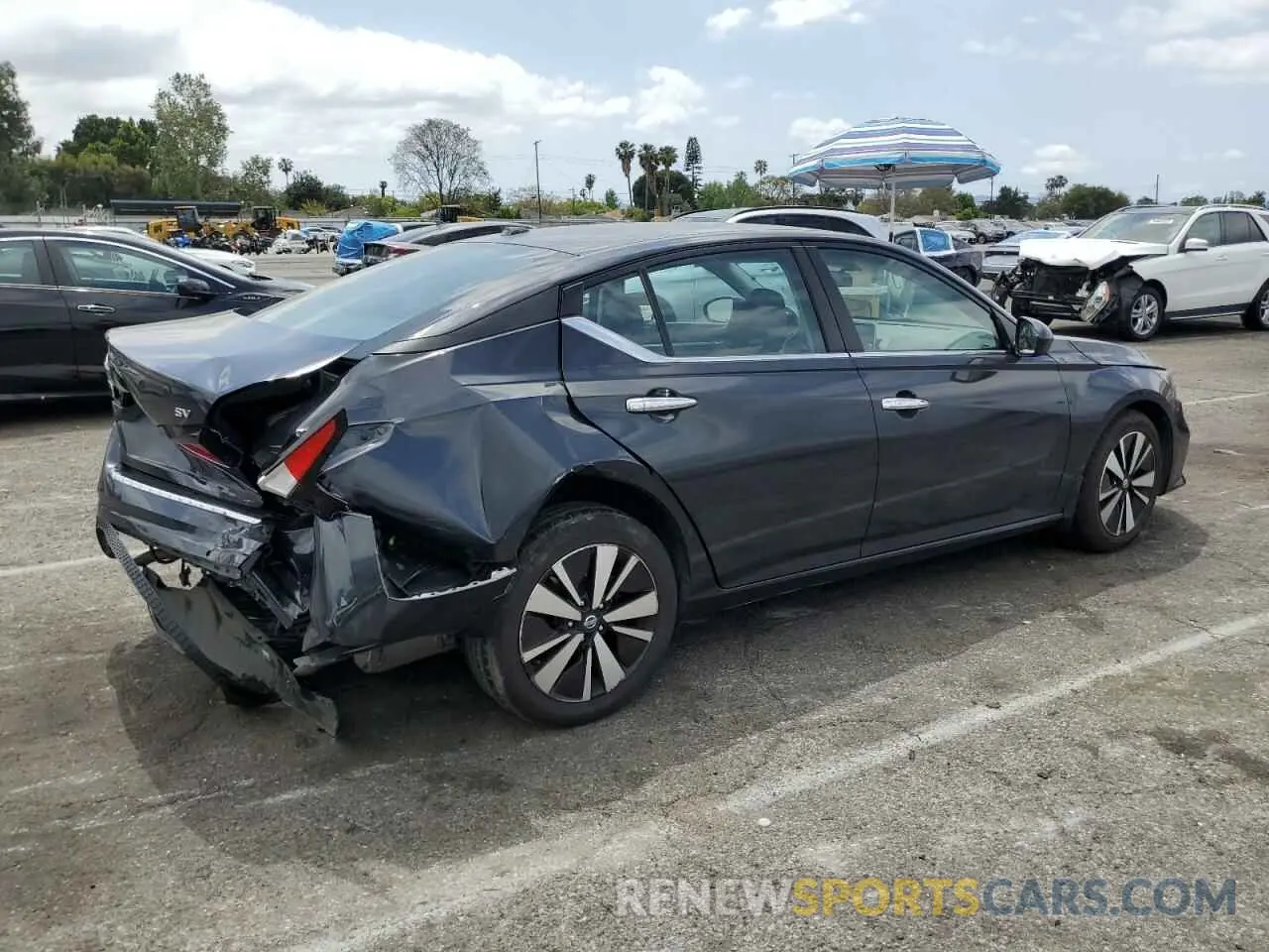 3 Photograph of a damaged car 1N4BL4DV4MN420372 NISSAN ALTIMA 2021