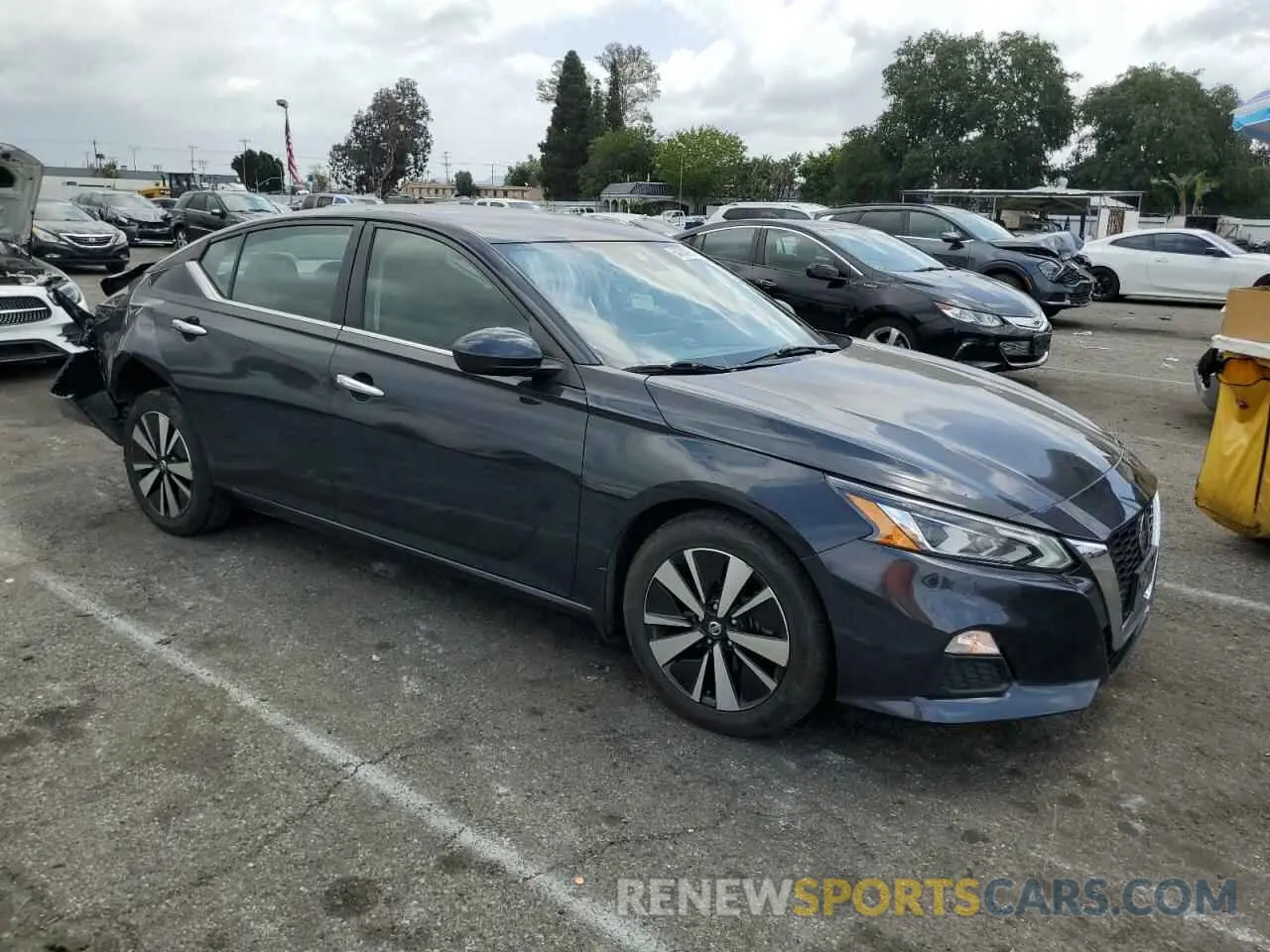4 Photograph of a damaged car 1N4BL4DV4MN420372 NISSAN ALTIMA 2021
