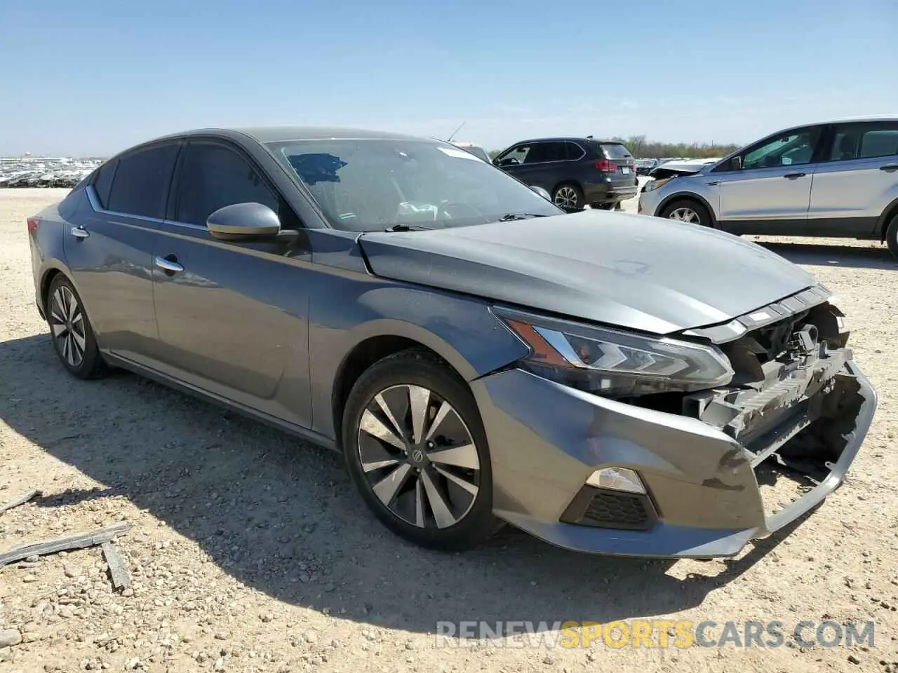 4 Photograph of a damaged car 1N4BL4DV5MN304808 NISSAN ALTIMA 2021