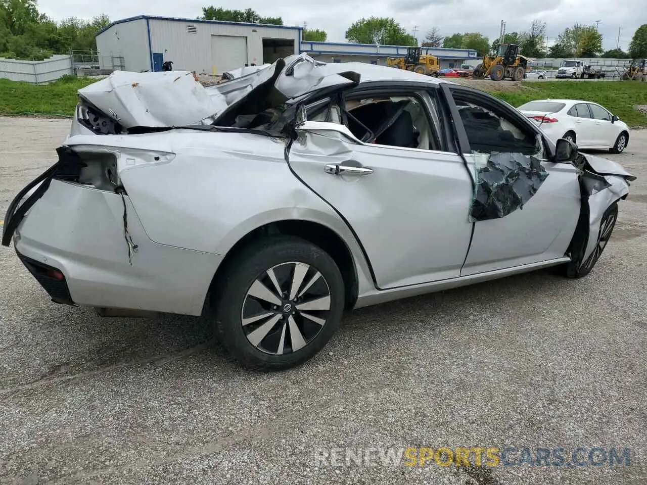 3 Photograph of a damaged car 1N4BL4DV5MN325934 NISSAN ALTIMA 2021