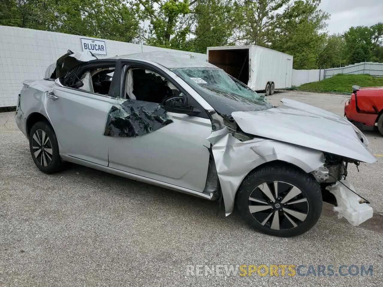 4 Photograph of a damaged car 1N4BL4DV5MN325934 NISSAN ALTIMA 2021