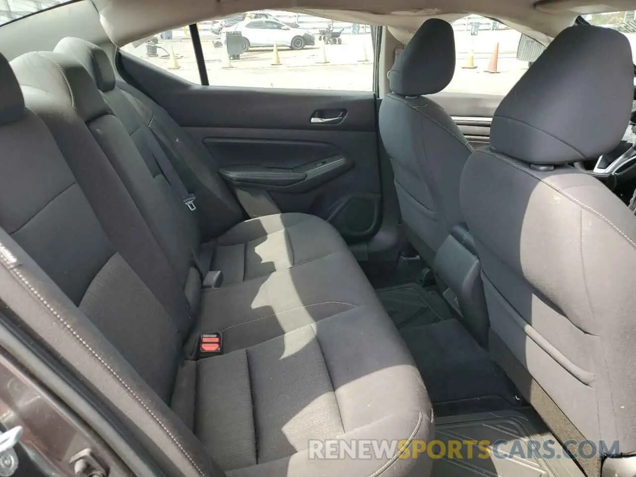 10 Photograph of a damaged car 1N4BL4DV5MN350476 NISSAN ALTIMA 2021