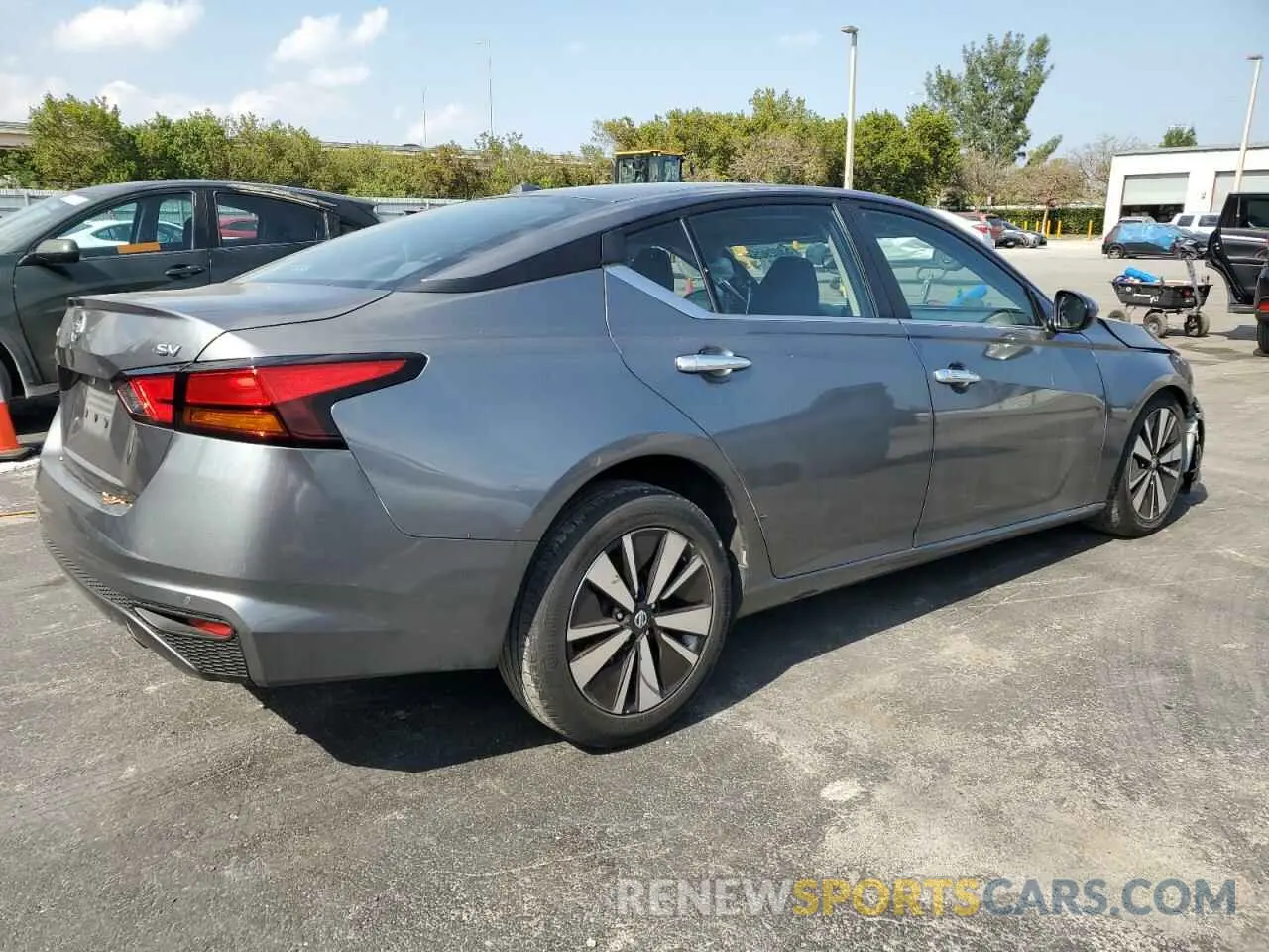 3 Photograph of a damaged car 1N4BL4DV5MN350476 NISSAN ALTIMA 2021