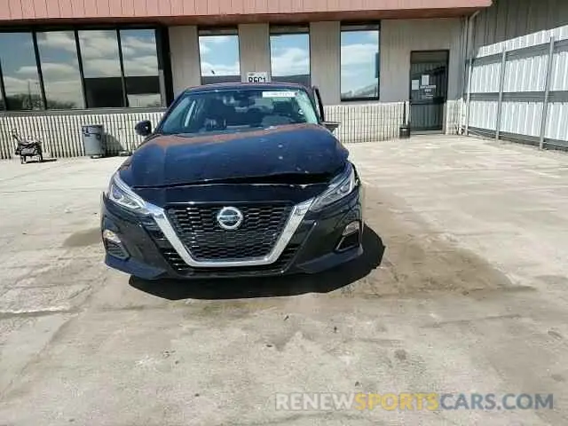 10 Photograph of a damaged car 1N4BL4DV5MN386250 NISSAN ALTIMA 2021
