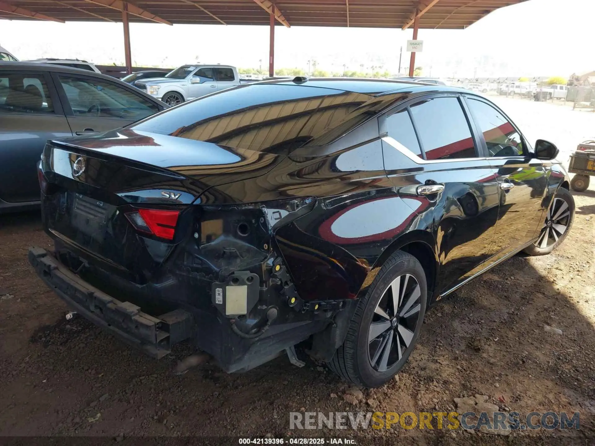 4 Photograph of a damaged car 1N4BL4DV6MN336375 NISSAN ALTIMA 2021