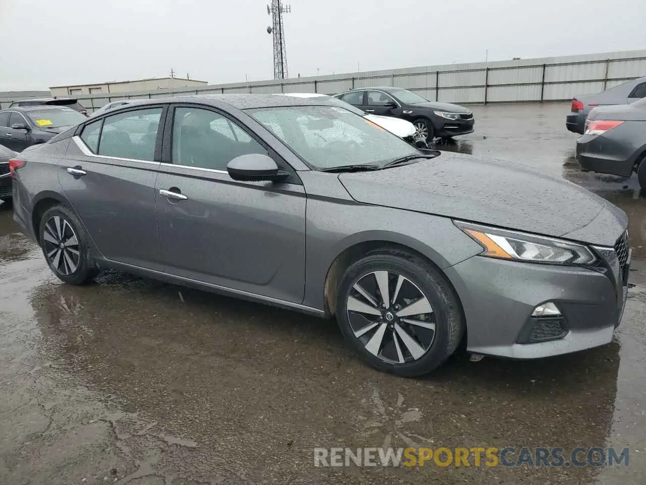 4 Photograph of a damaged car 1N4BL4DV6MN346582 NISSAN ALTIMA 2021