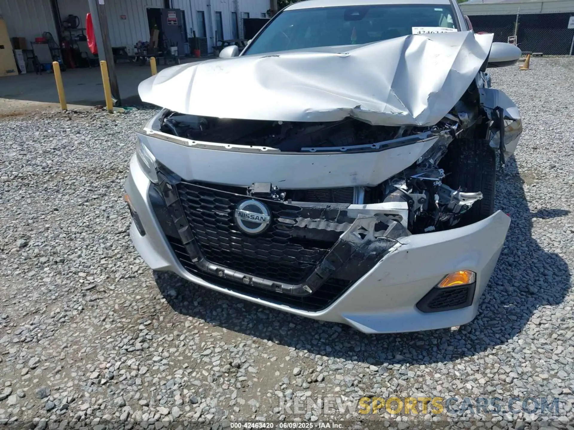 17 Photograph of a damaged car 1N4BL4DV6MN391909 NISSAN ALTIMA 2021