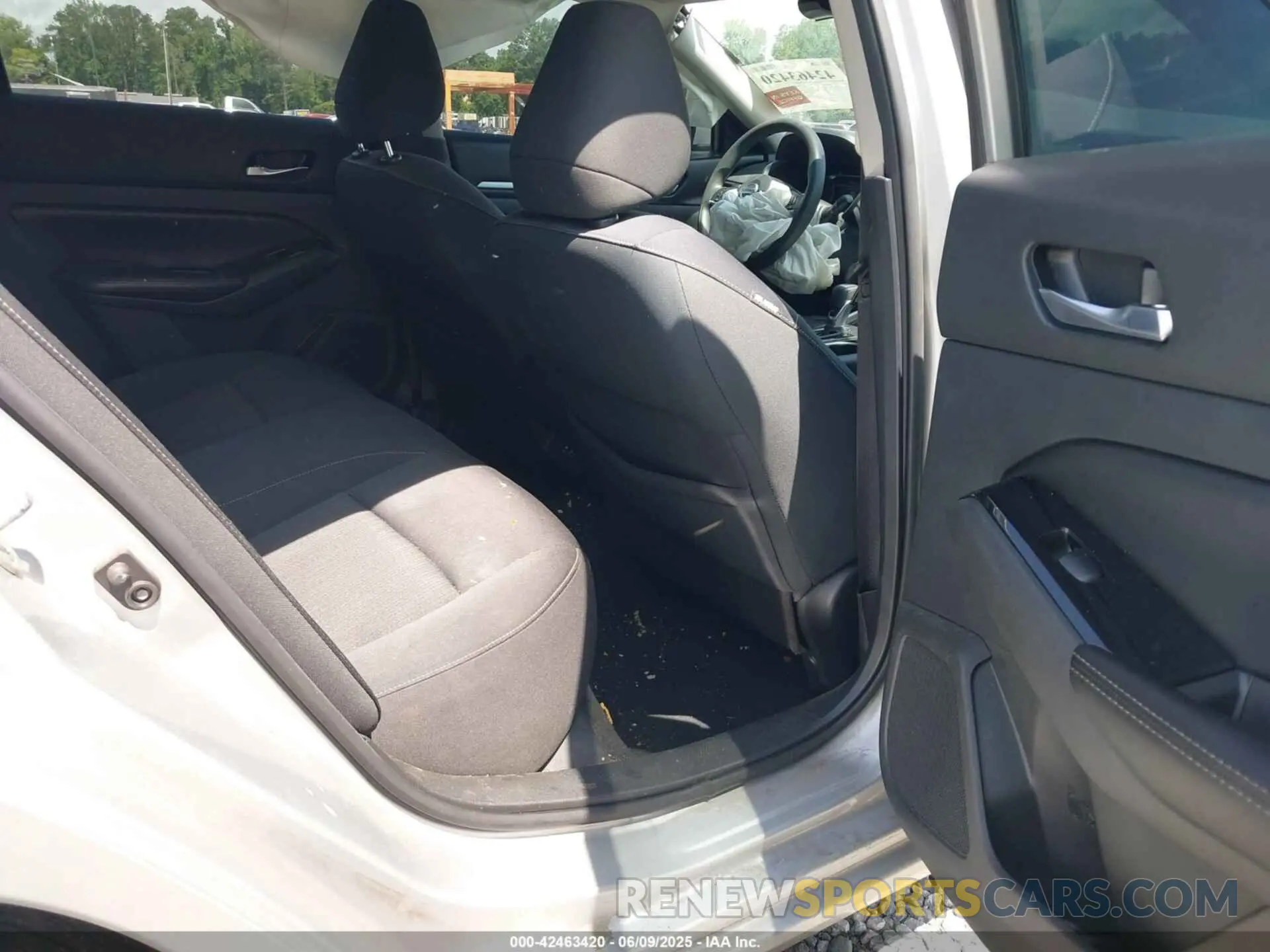 8 Photograph of a damaged car 1N4BL4DV6MN391909 NISSAN ALTIMA 2021