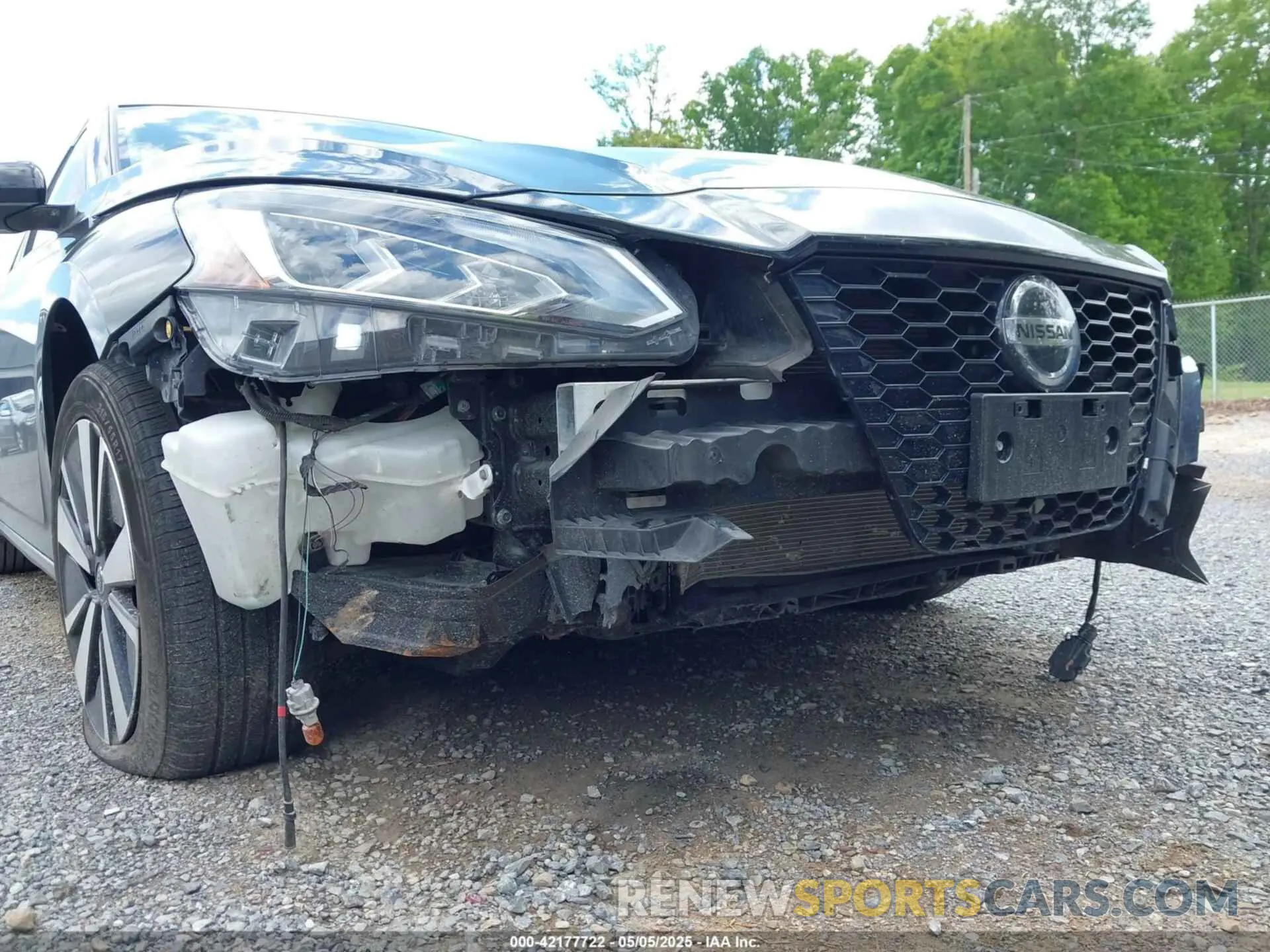 19 Photograph of a damaged car 1N4BL4DV6MN411057 NISSAN ALTIMA 2021