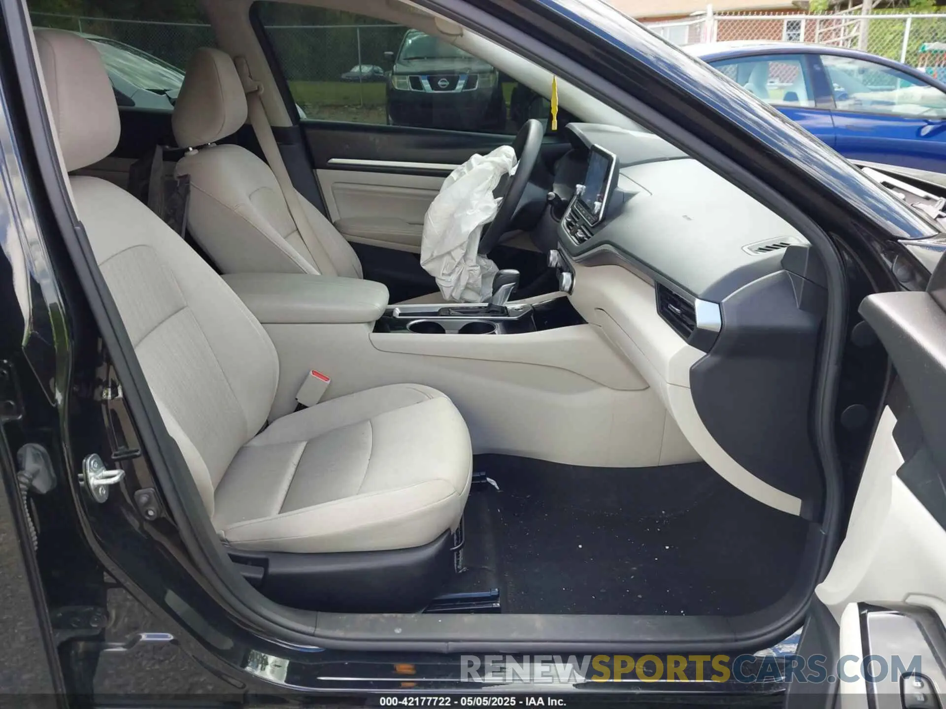 5 Photograph of a damaged car 1N4BL4DV6MN411057 NISSAN ALTIMA 2021