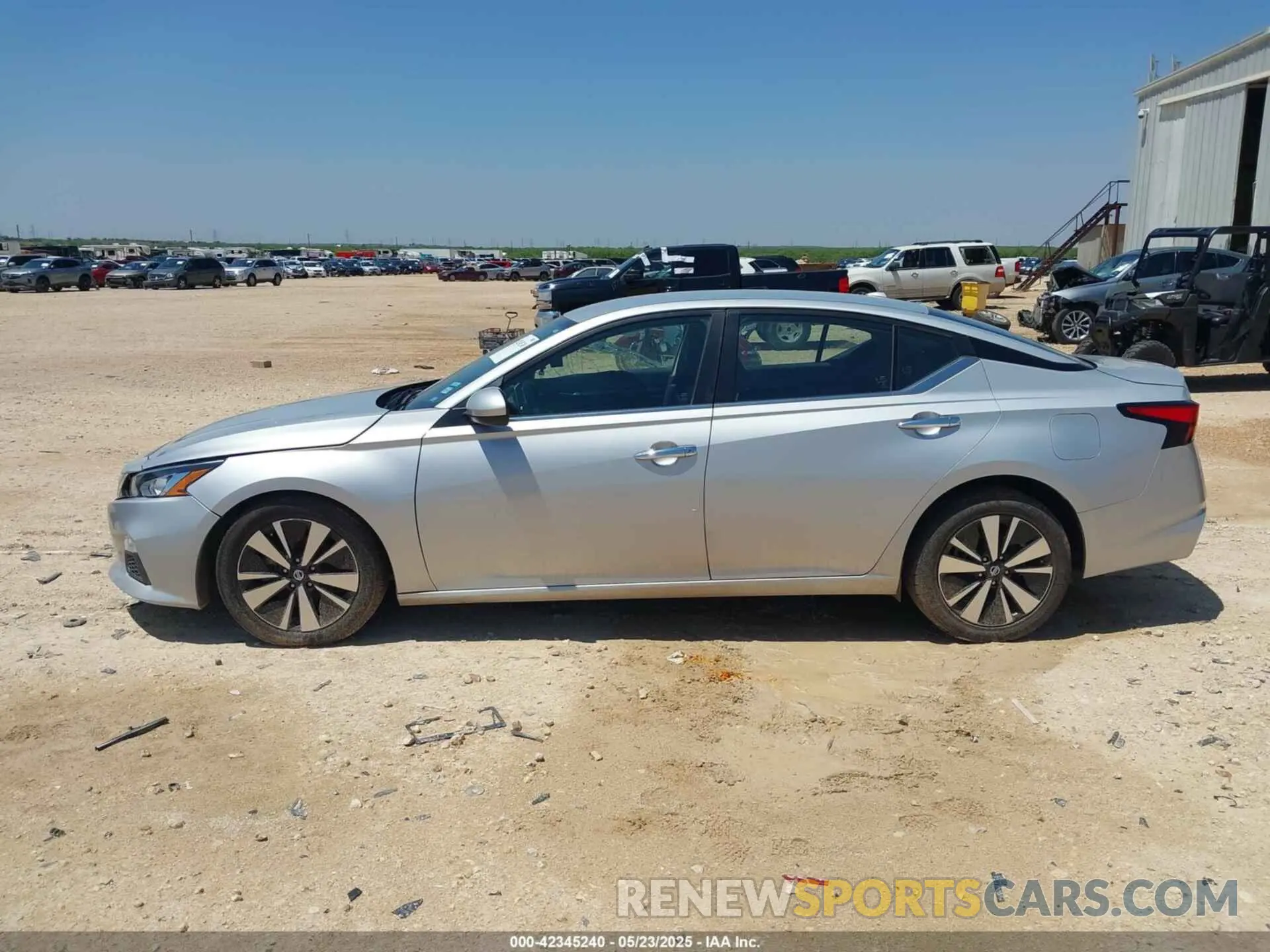 14 Photograph of a damaged car 1N4BL4DV7MN335798 NISSAN ALTIMA 2021