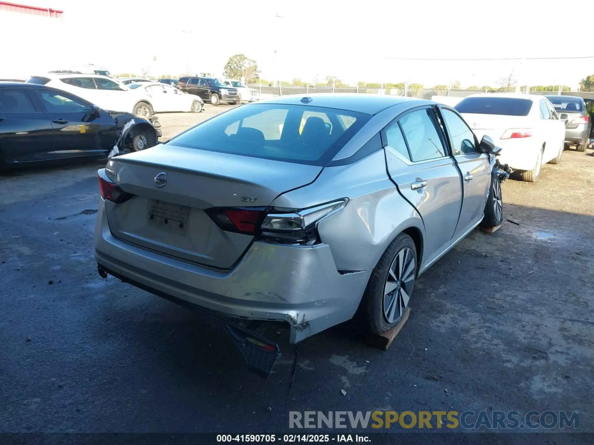4 Photograph of a damaged car 1N4BL4DV7MN341133 NISSAN ALTIMA 2021
