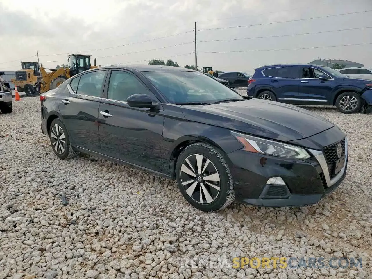 4 Photograph of a damaged car 1N4BL4DV7MN410287 NISSAN ALTIMA 2021