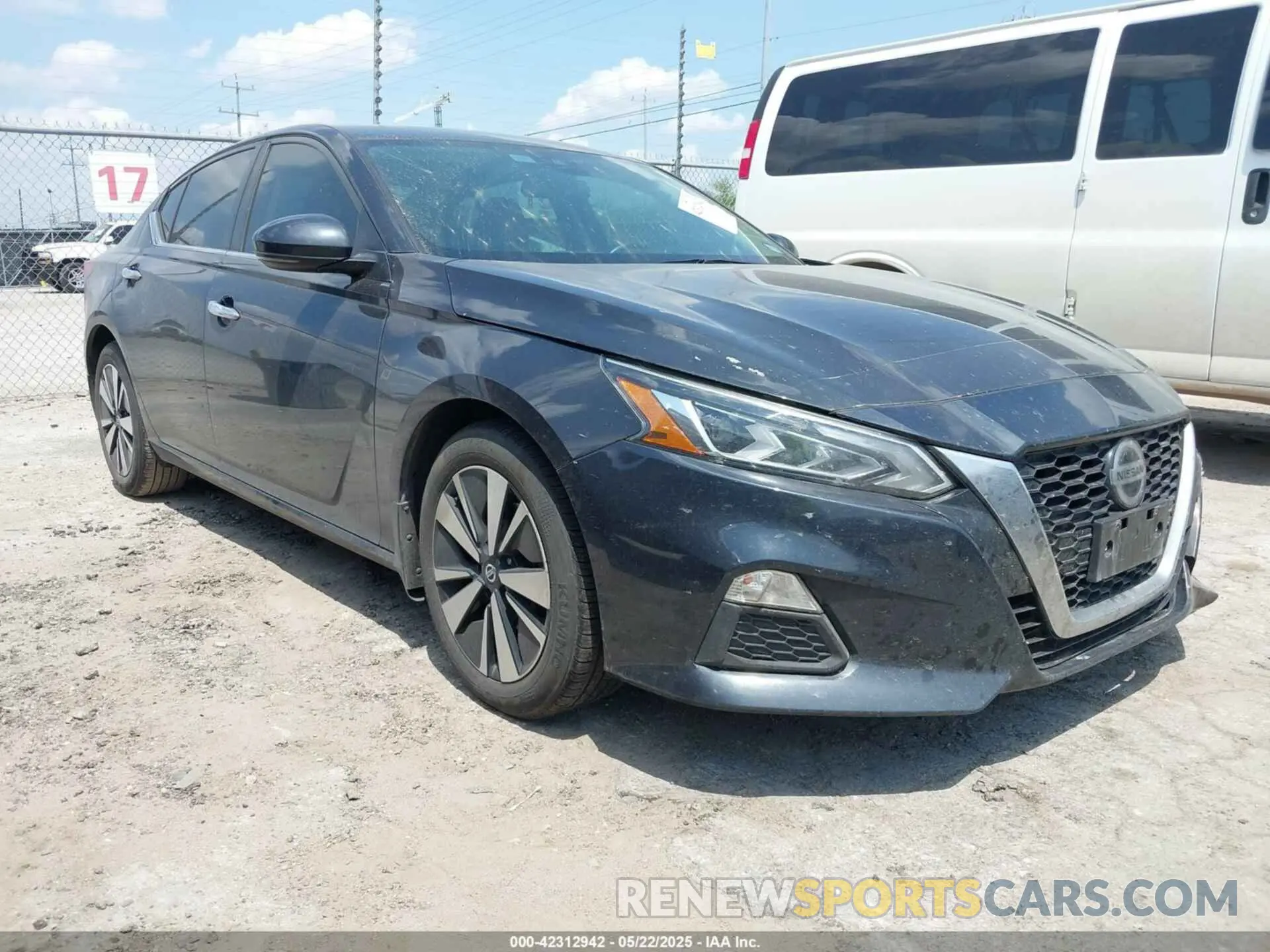 1 Photograph of a damaged car 1N4BL4DV8MN300042 NISSAN ALTIMA 2021