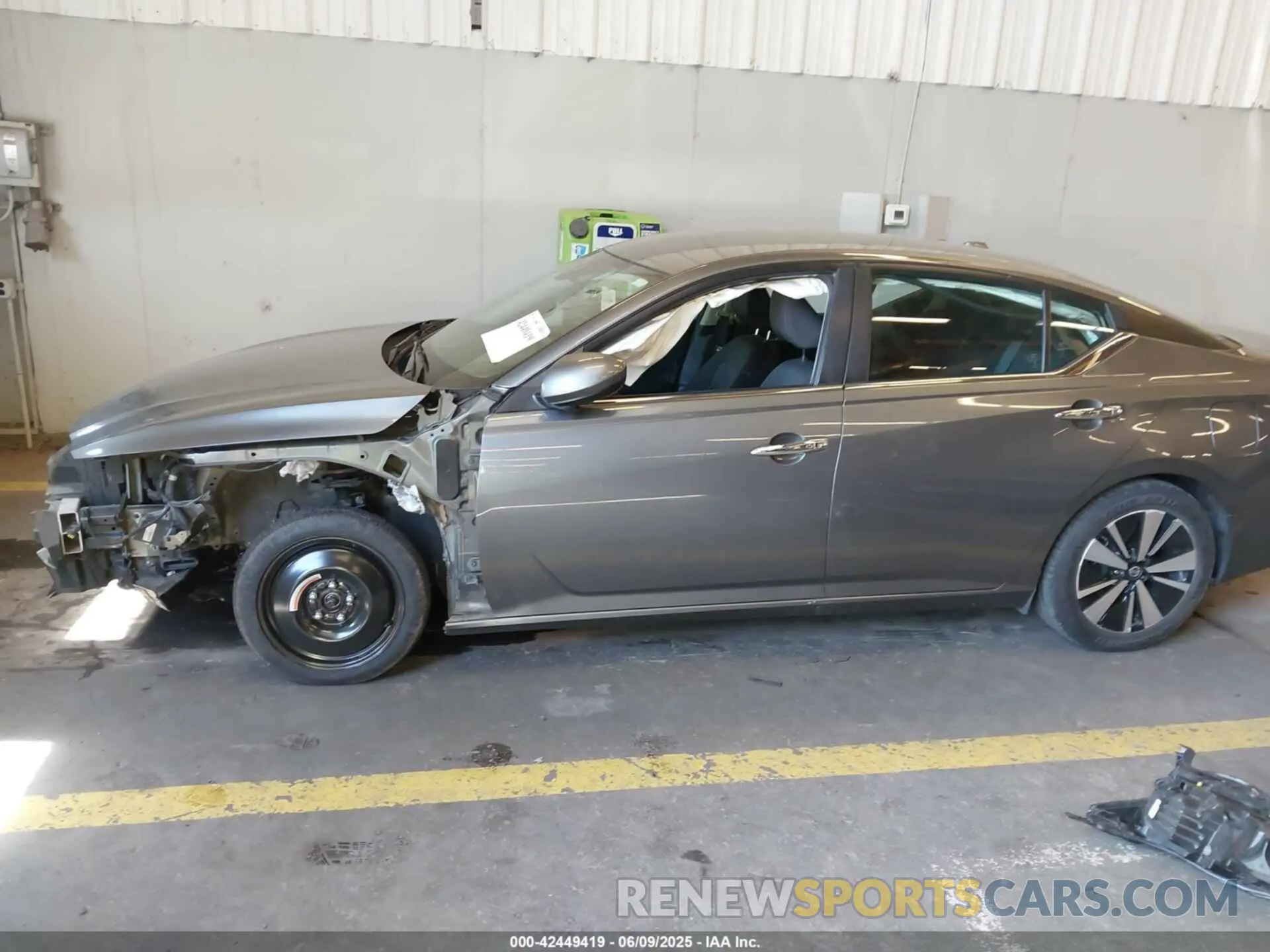 15 Photograph of a damaged car 1N4BL4DV8MN306651 NISSAN ALTIMA 2021