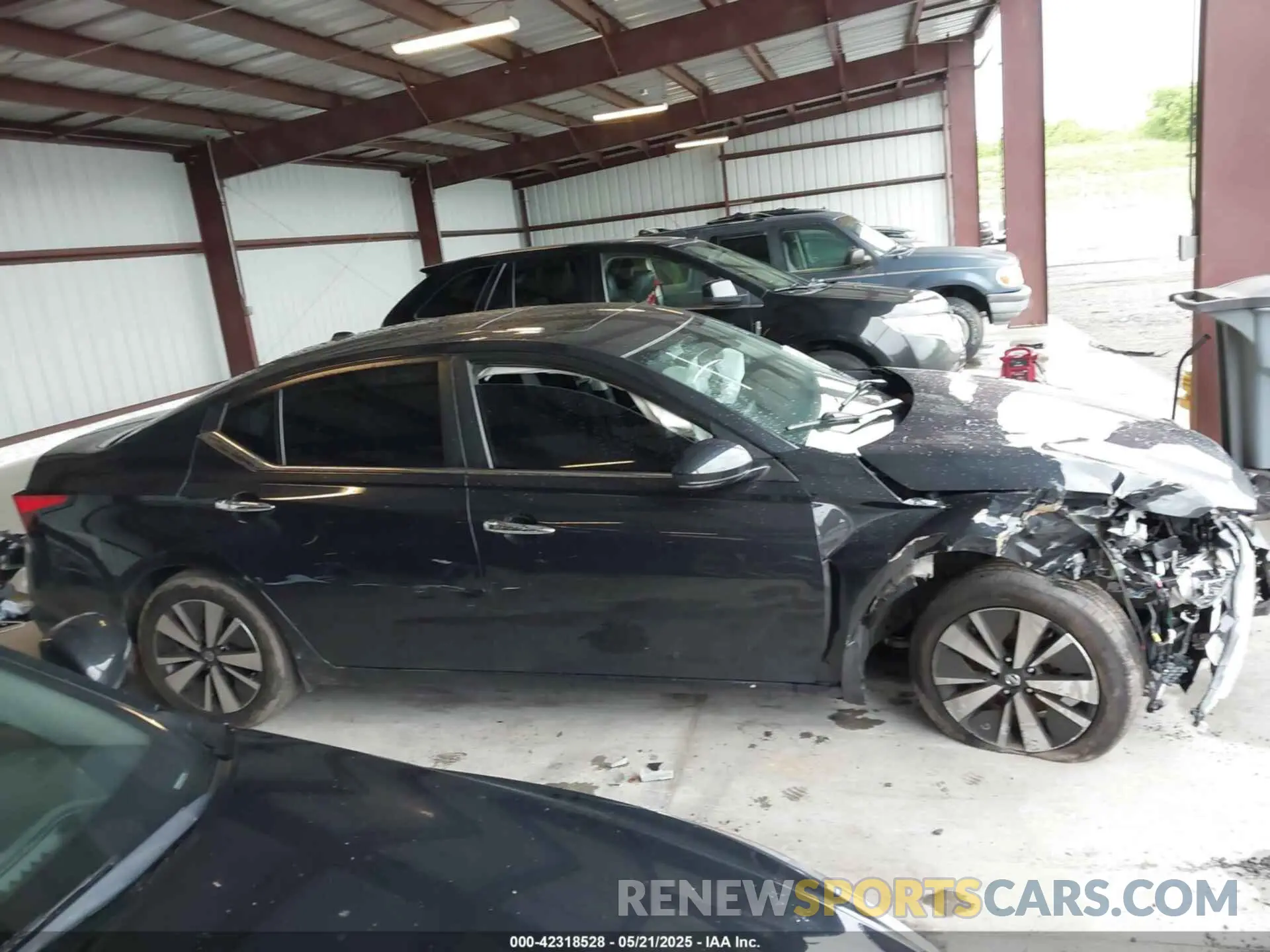 13 Photograph of a damaged car 1N4BL4DV8MN309534 NISSAN ALTIMA 2021
