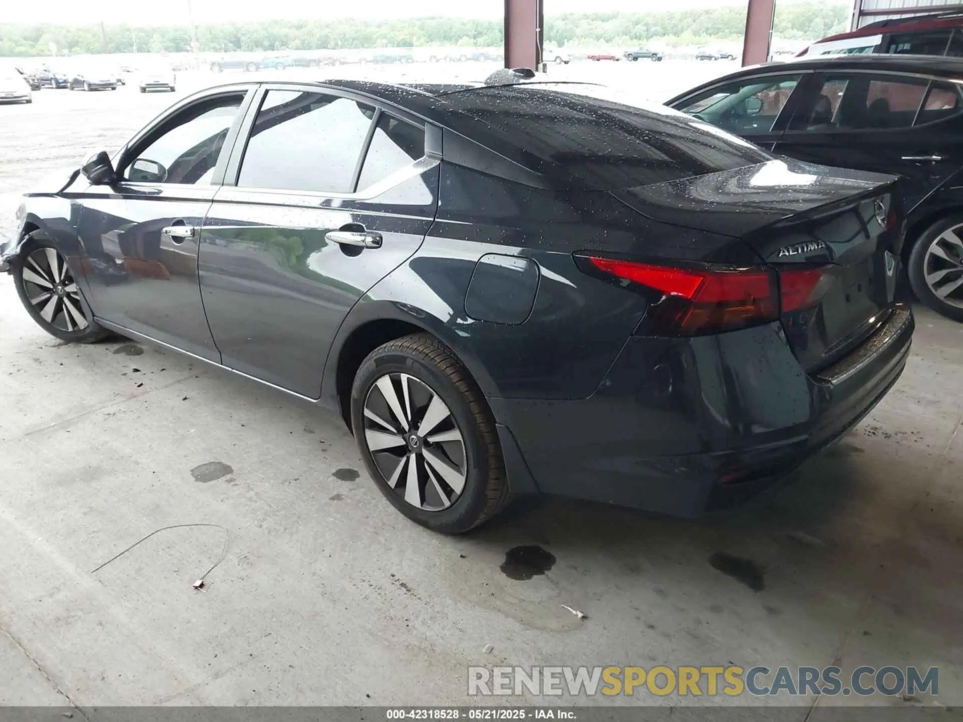 3 Photograph of a damaged car 1N4BL4DV8MN309534 NISSAN ALTIMA 2021
