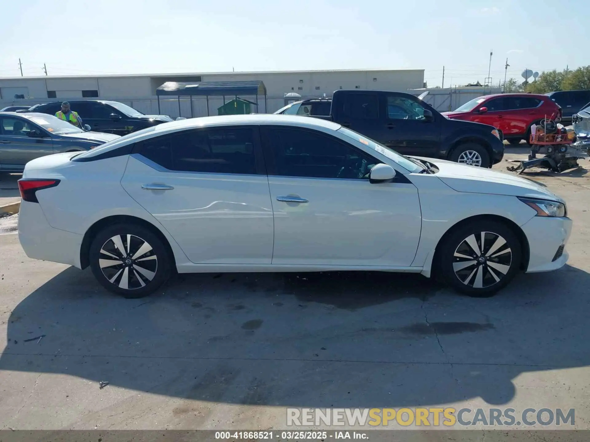 14 Photograph of a damaged car 1N4BL4DV8MN317374 NISSAN ALTIMA 2021