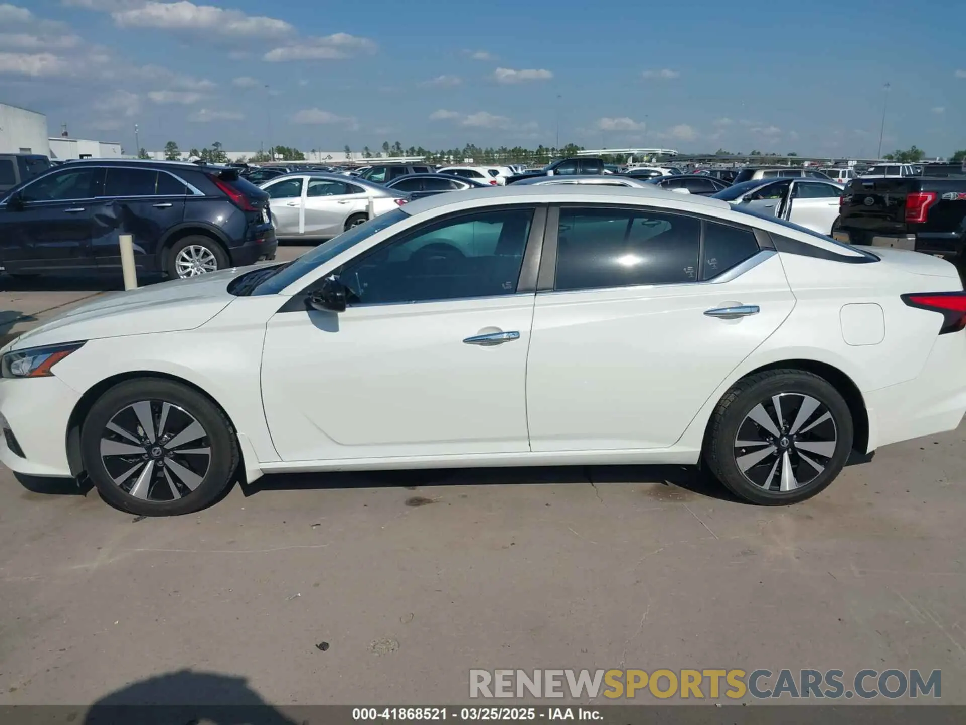 15 Photograph of a damaged car 1N4BL4DV8MN317374 NISSAN ALTIMA 2021