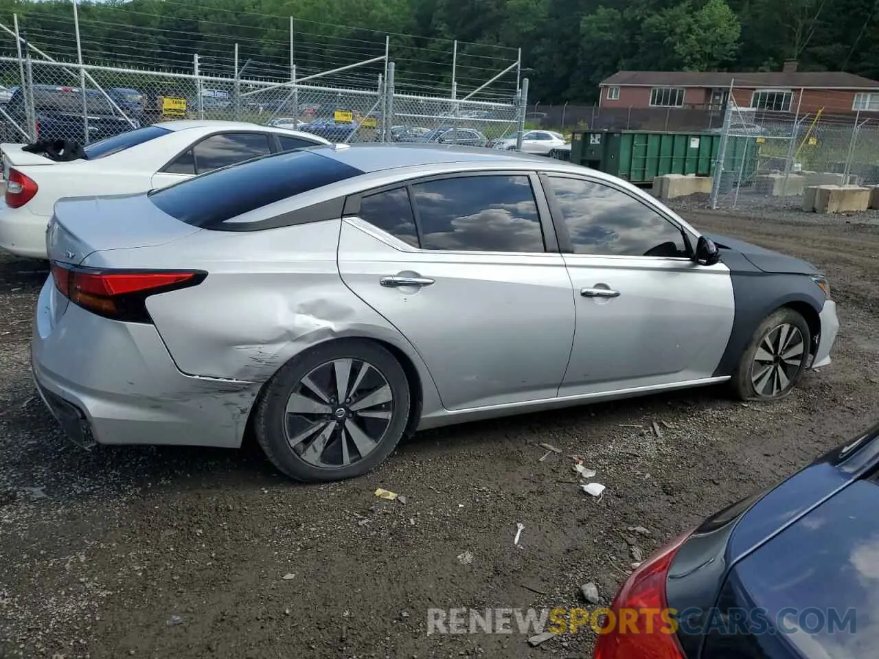 3 Photograph of a damaged car 1N4BL4DV8MN325717 NISSAN ALTIMA 2021