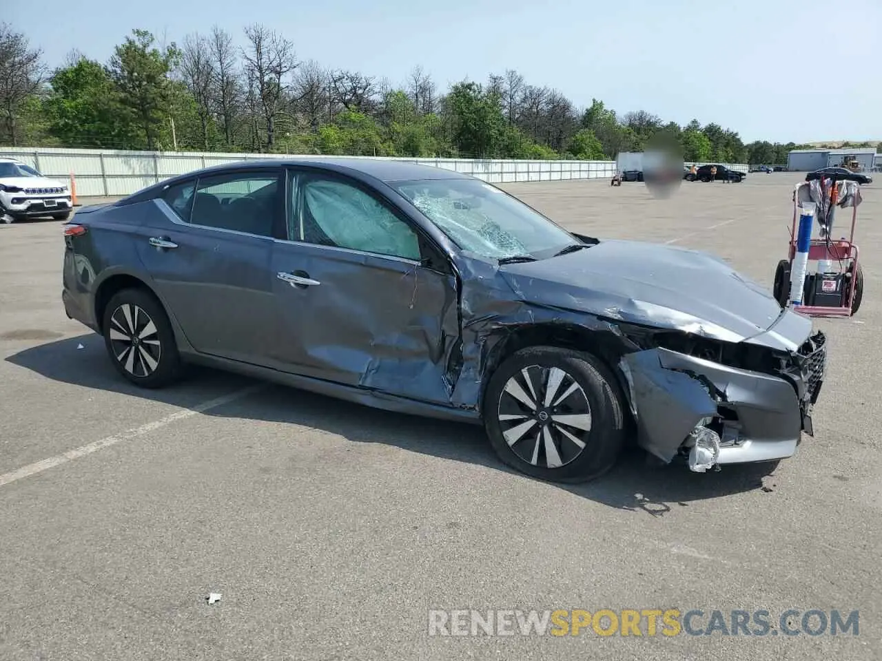 4 Photograph of a damaged car 1N4BL4DV8MN359107 NISSAN ALTIMA 2021