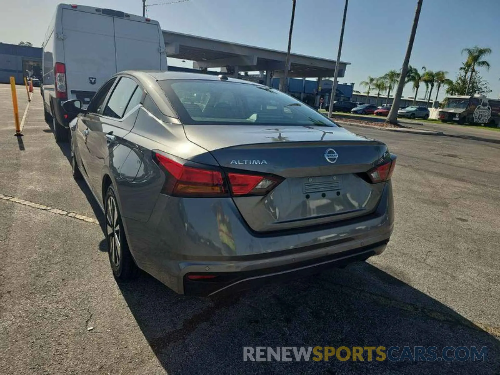 12 Photograph of a damaged car 1N4BL4DV8MN412324 NISSAN ALTIMA 2021