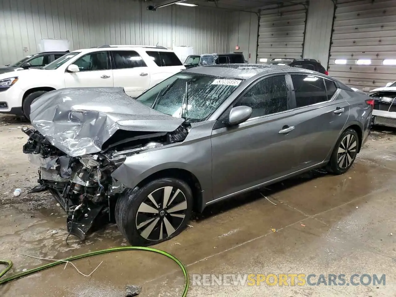 1 Photograph of a damaged car 1N4BL4DV8MN413876 NISSAN ALTIMA 2021