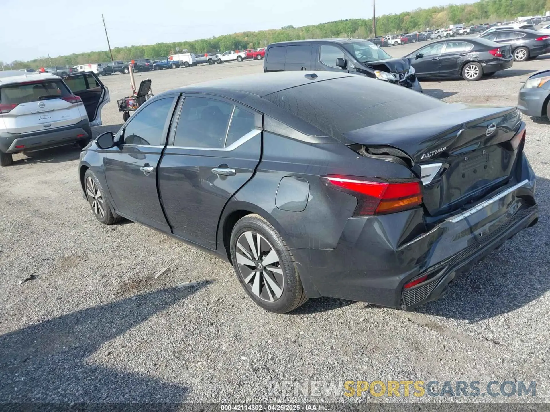 3 Photograph of a damaged car 1N4BL4DV9MN301829 NISSAN ALTIMA 2021