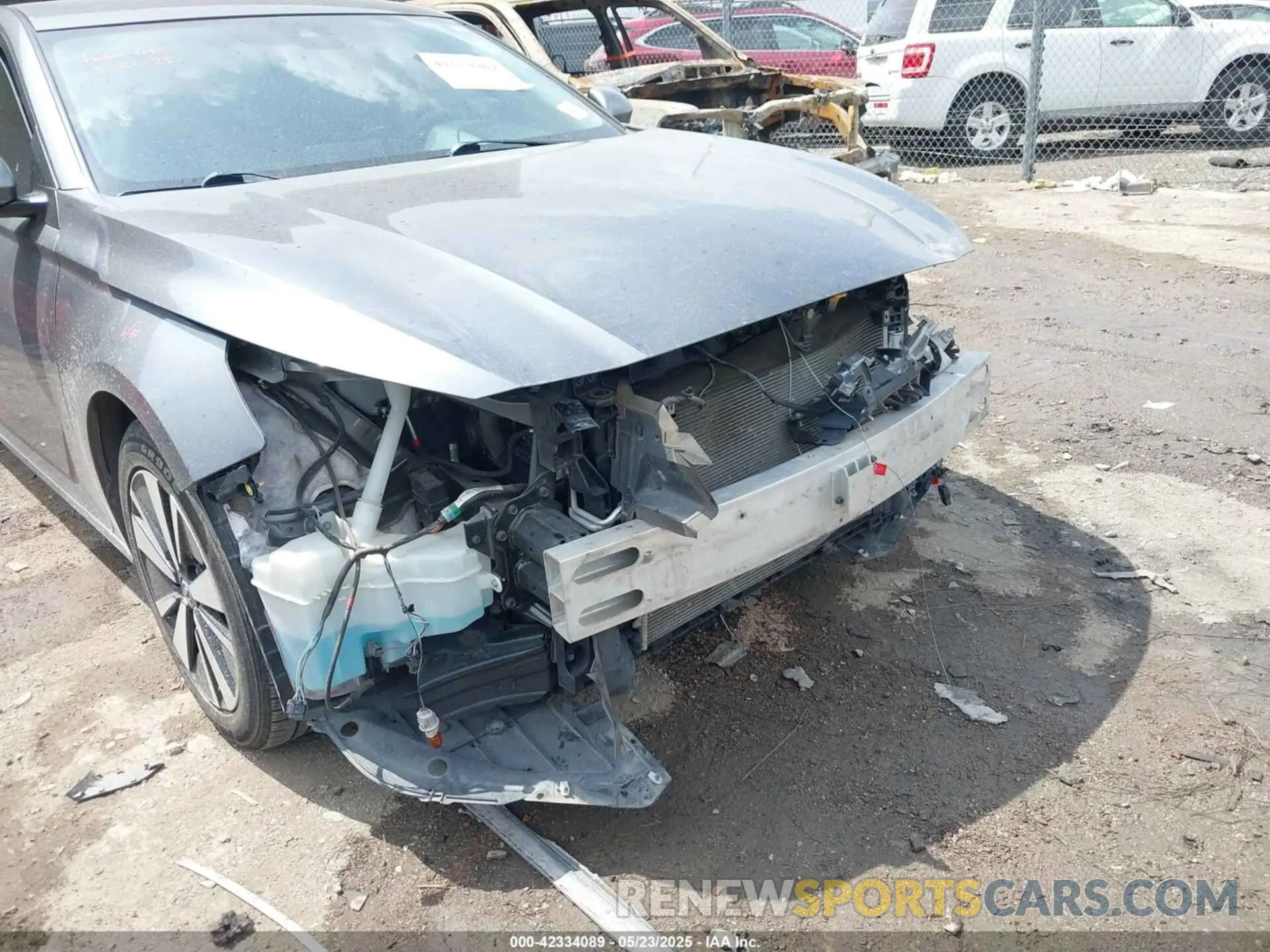 17 Photograph of a damaged car 1N4BL4DV9MN346348 NISSAN ALTIMA 2021