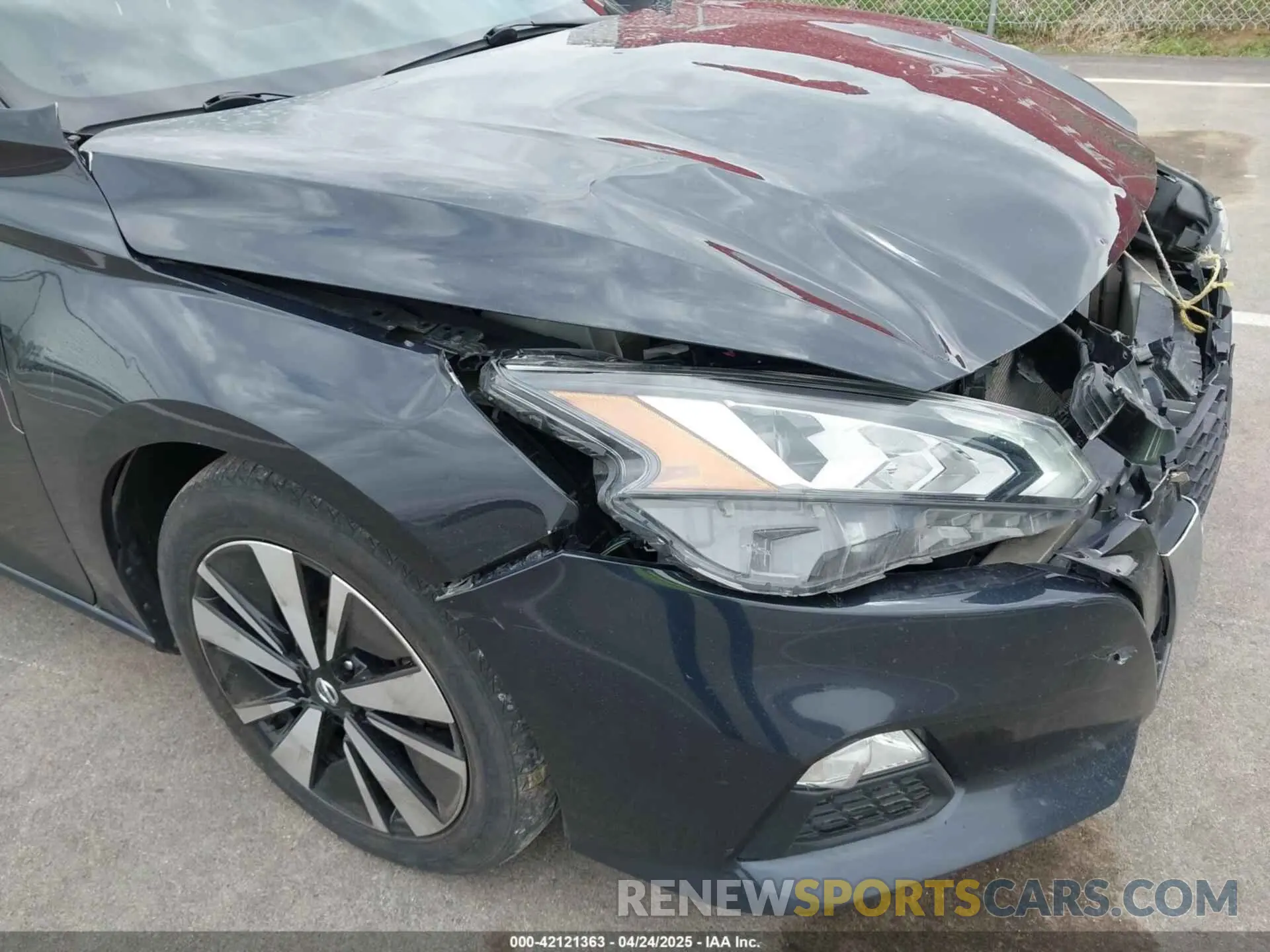 17 Photograph of a damaged car 1N4BL4DV9MN350416 NISSAN ALTIMA 2021