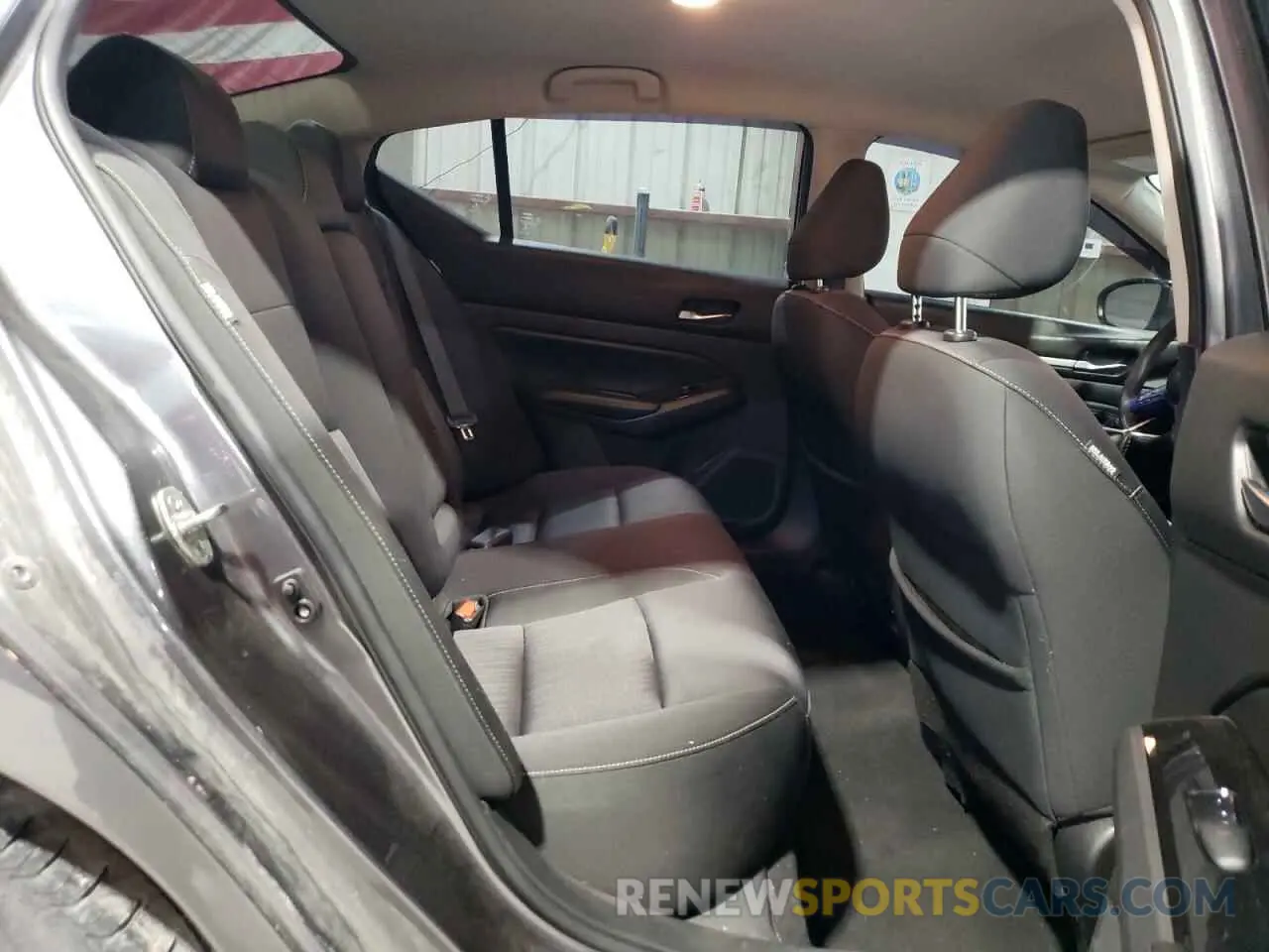 11 Photograph of a damaged car 1N4BL4DV9MN370066 NISSAN ALTIMA 2021
