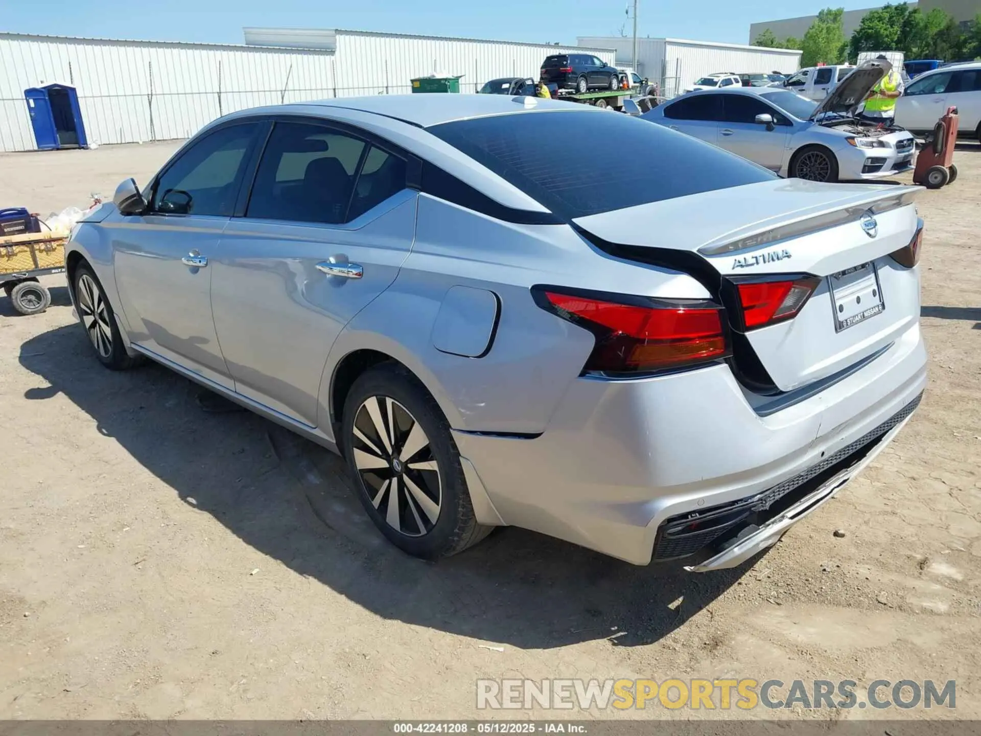 3 Photograph of a damaged car 1N4BL4DVXMN300205 NISSAN ALTIMA 2021