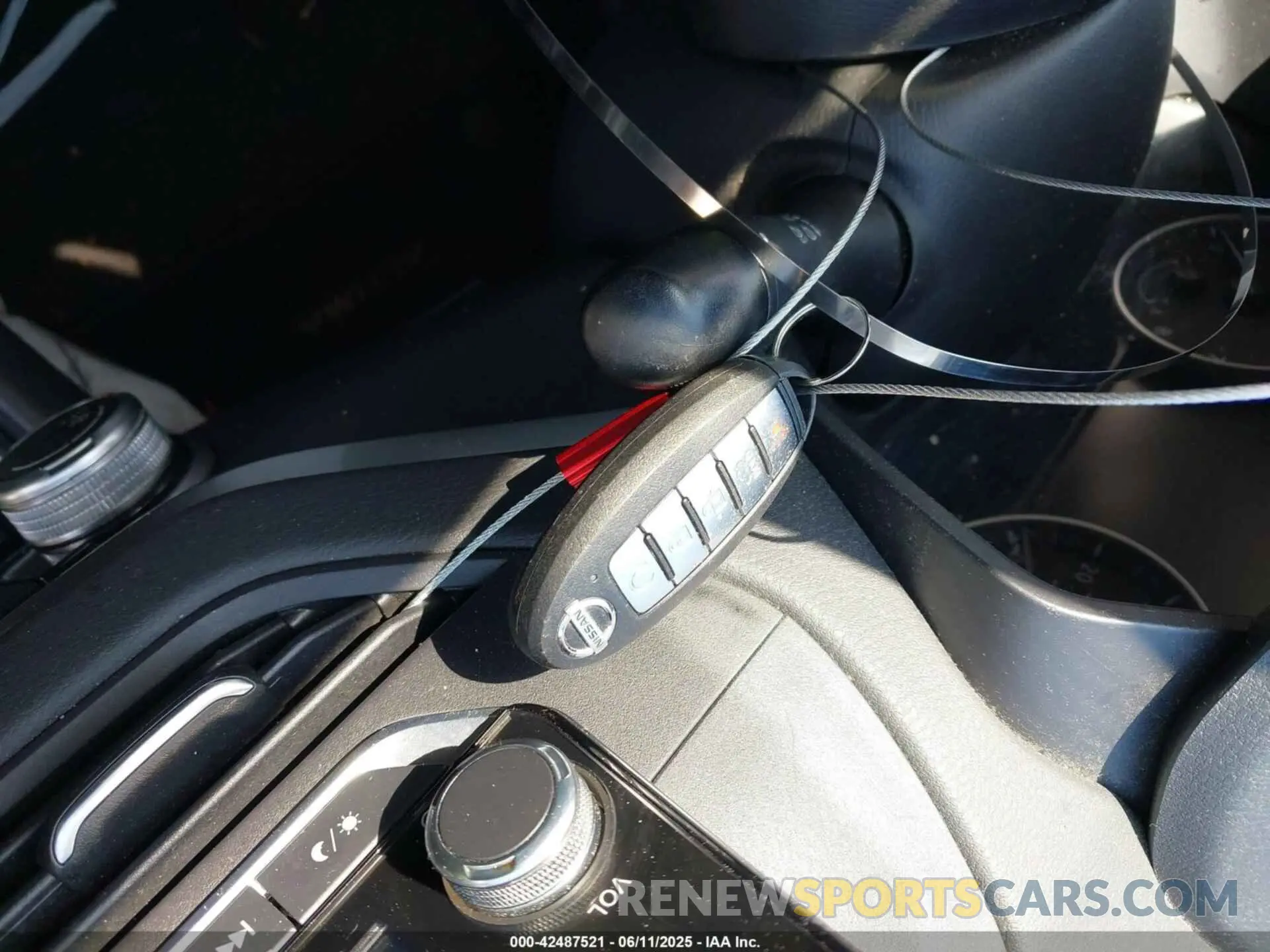 11 Photograph of a damaged car 1N4BL4DVXMN335004 NISSAN ALTIMA 2021